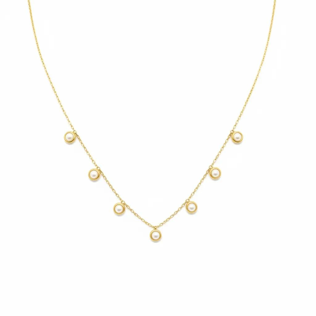 White Pearl Pendant Necklace