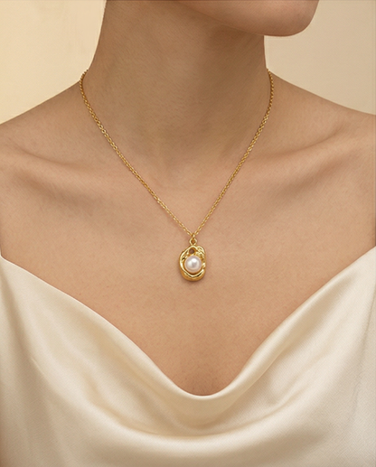 Dew Drop Necklace