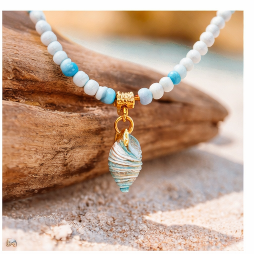 Nerina Conch Shell Necklace