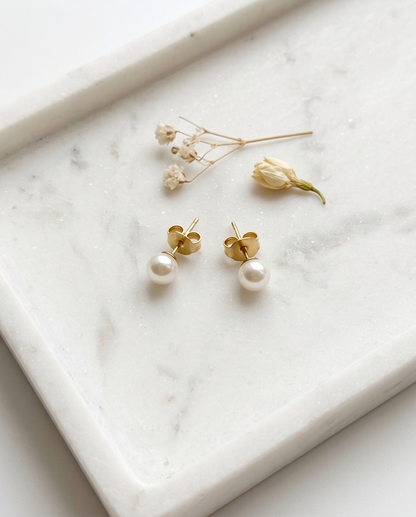 Pearlina Stud Earrings