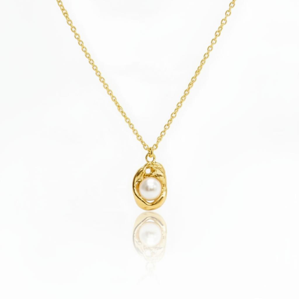 Pearl Pendant Necklace
