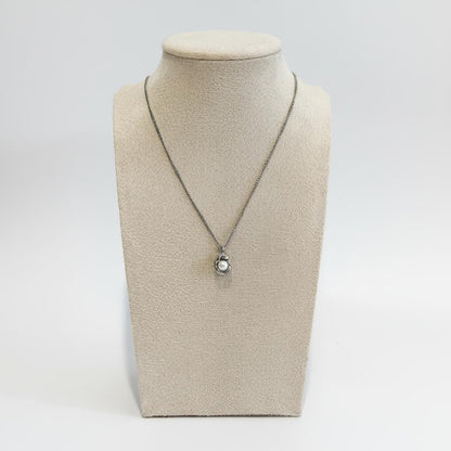 Pearl Pendant Necklace