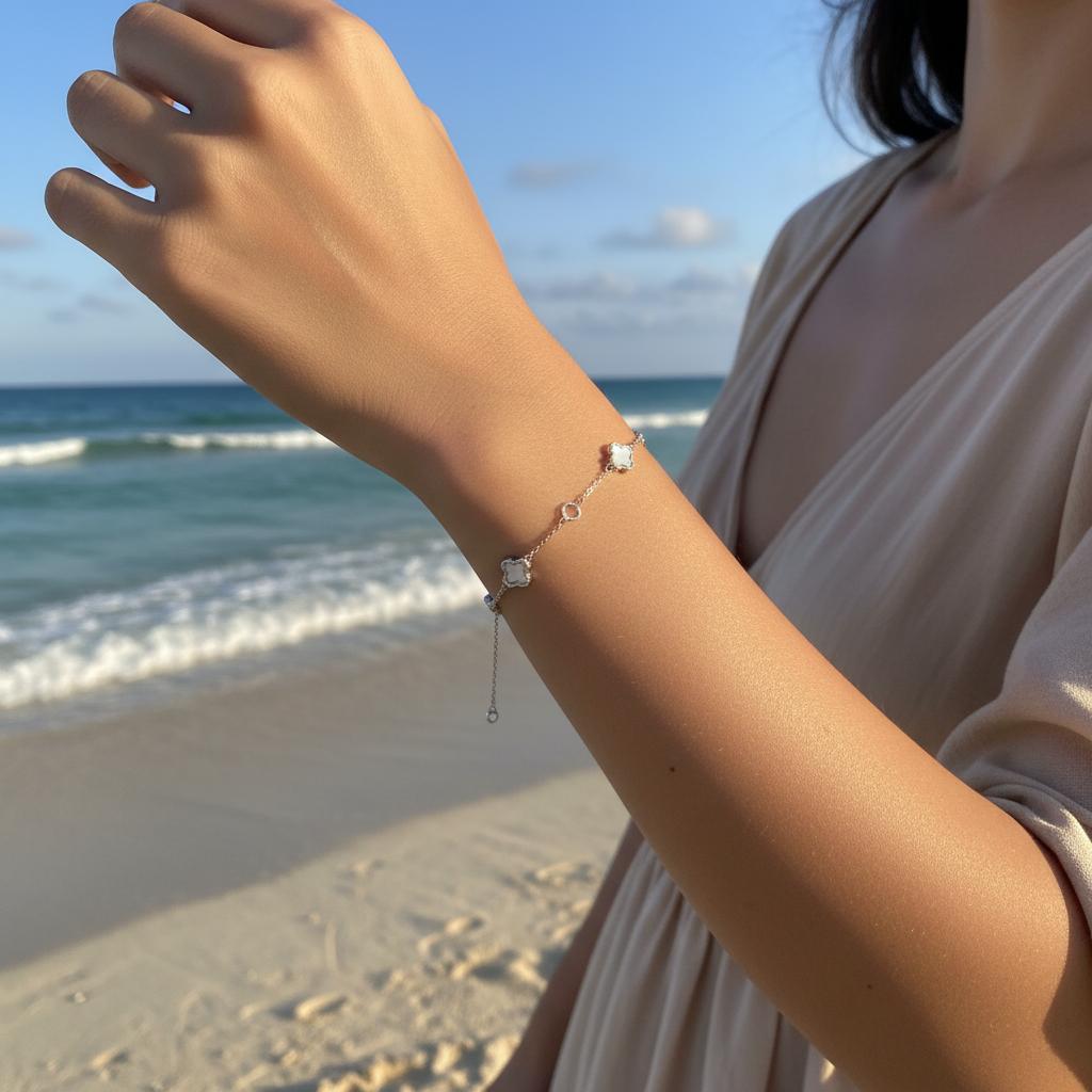 Mini Delicate Mother of Pearl Clover Bracelet