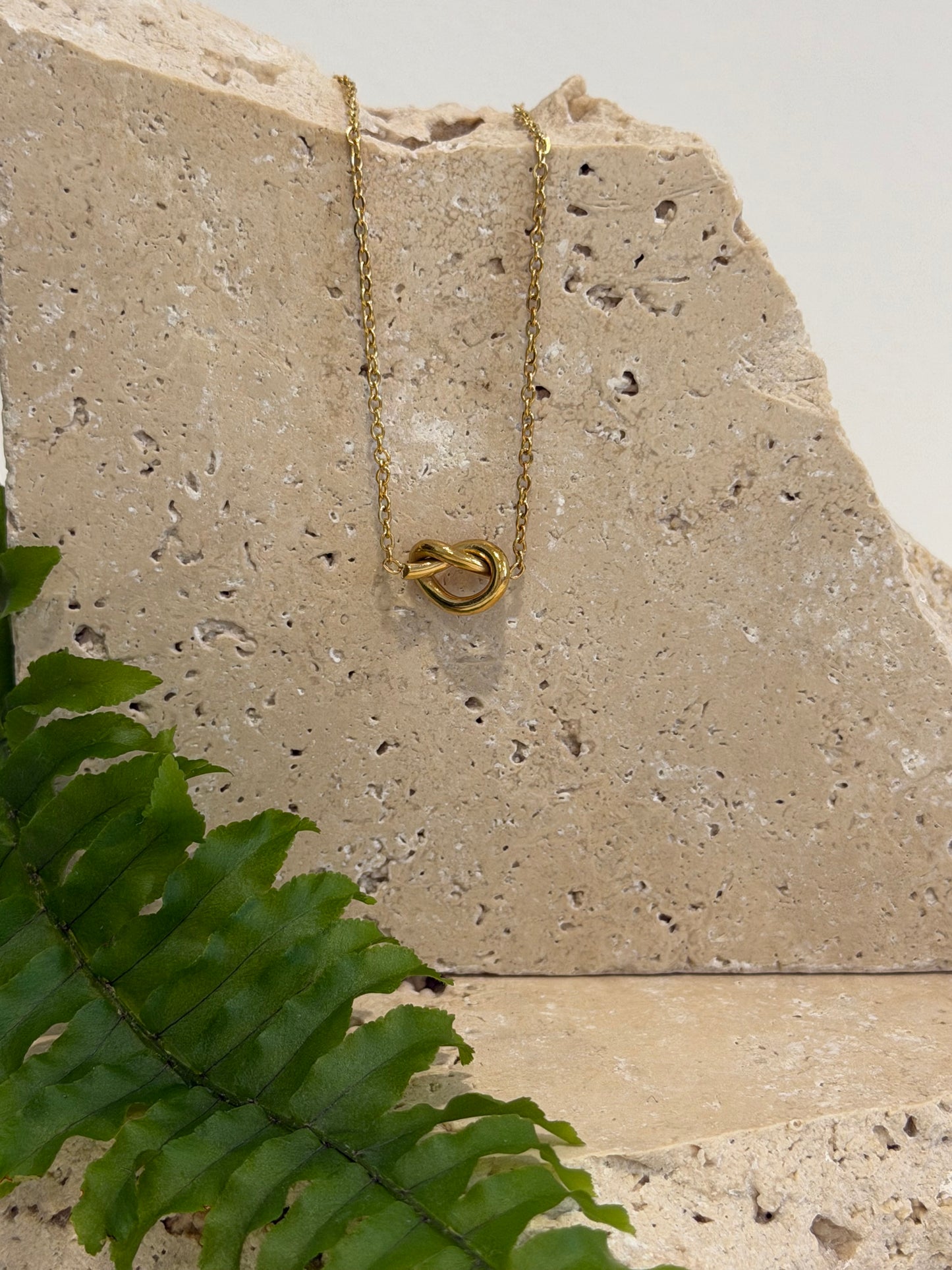 Rope Clasp Pendant Necklace