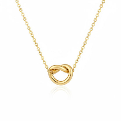 Rope Clasp Pendant Necklace