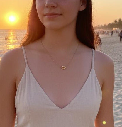 Rope Clasp Pendant Necklace