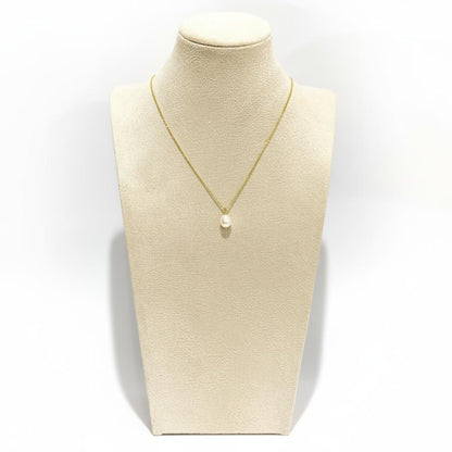 Teardrop Pearl Pendant Necklace