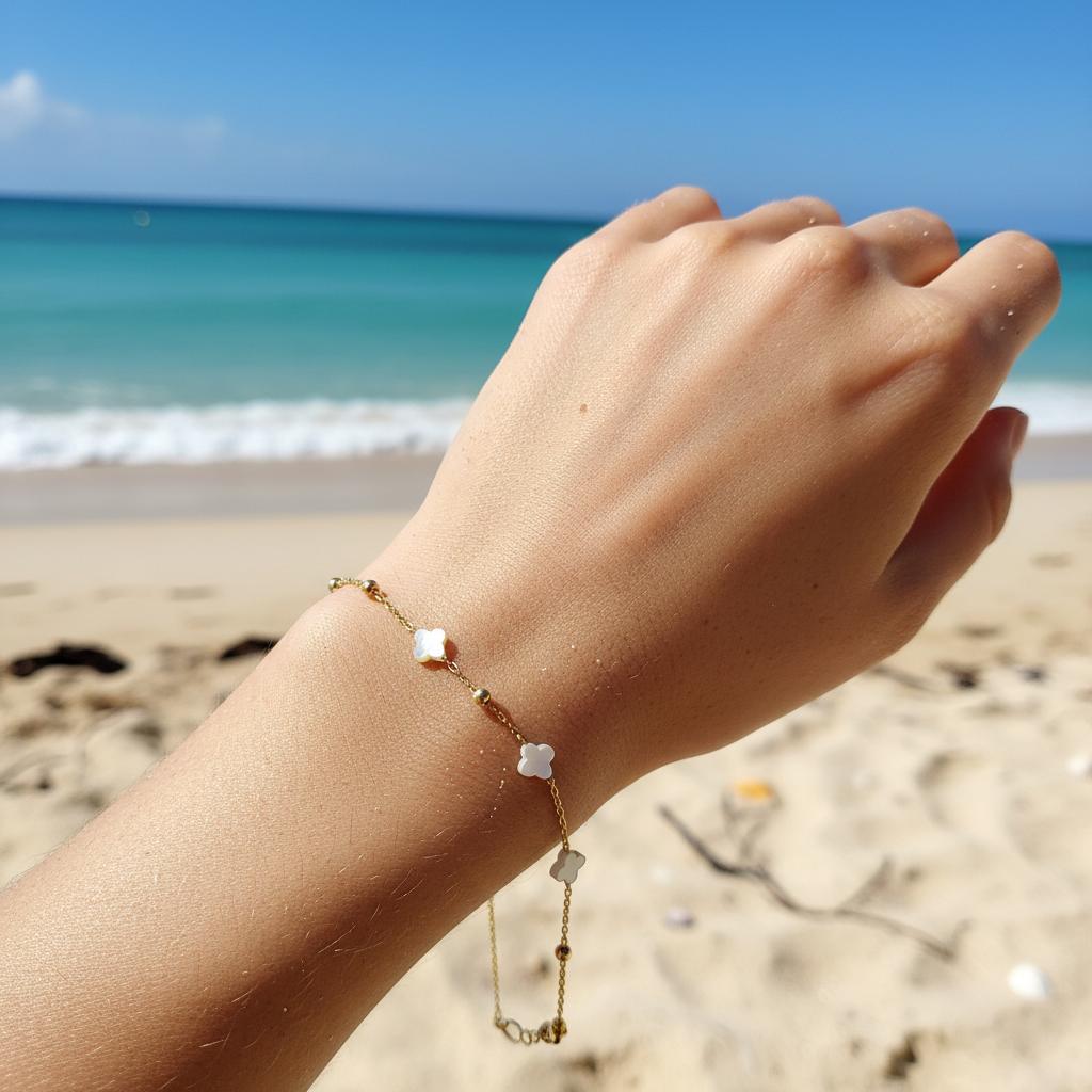 Mini Mother of Pearl Clover Bracelet
